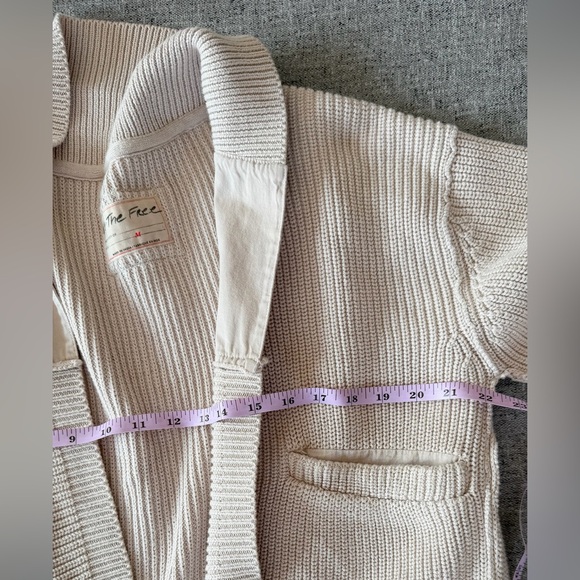 Free People We The Free Worn Thru Surplus knit cardigan size M,Cream color - Picture 8 of 8